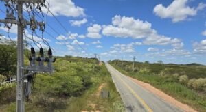 Cidades no Oeste, Alto Oeste e Vale do Açu são beneficiadas com 55 novos quilômetros de redes elétricas
